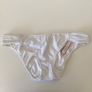 NWT Victoria’s Secret The Knockout Bikini Bottoms